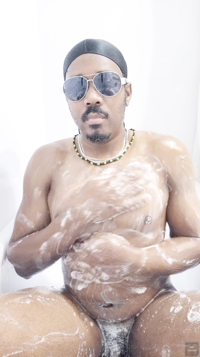 Soft Soleman: Je Prends Une Douche (sans Vêtements) (2025)