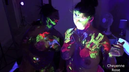 데본과 함께하는 Uv 재미