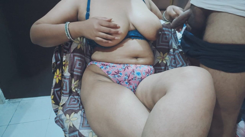 Priyacouple910: Indická dívka sexy video