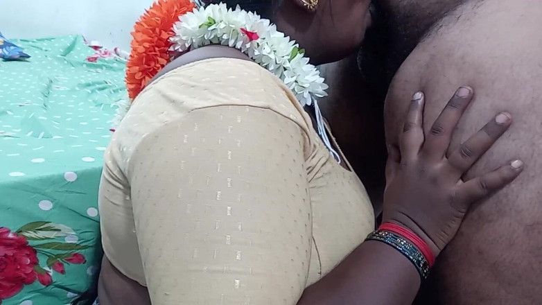 Veni: 泰米尔妻子深喉口交她的丈夫