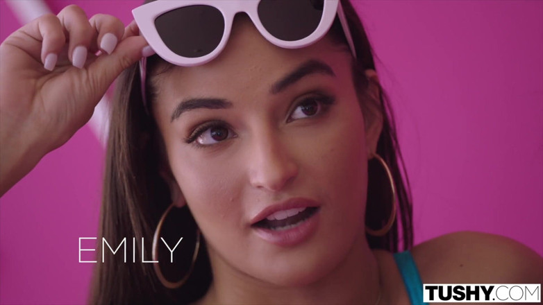 Tushy: Tushy Avi dan Emily Live untuk dinganga