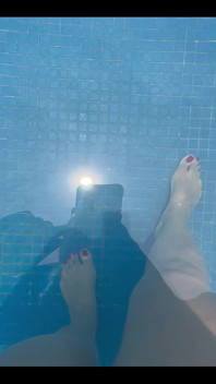 I Want a Foot Massage at the Pool
