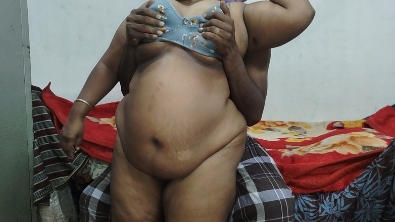 Santhi89: Indian Tamil Hot House Wife Fucking in House Owner