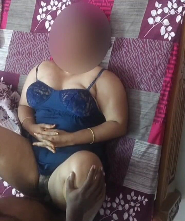 Black & white desicat: Heiße desi boudi große saftige titten hüpfen, harten creampie-sex