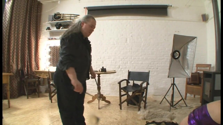 Absolute BDSM films - The original: Velká prsa lízání kundičky prstění