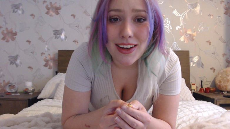 Ripley sweet studio: Giantess ăn tinies cho đến khi cô ấy béo