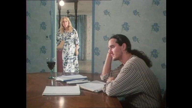 Muschi movie official: Quand il se réveille le matin, il veut un petit-déjeuner...