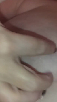 Bunicuța germană irezistibilă este dornică să aprindă noaptea cu escapade provocatoare, sexy, care te va lăsa fără respirație!