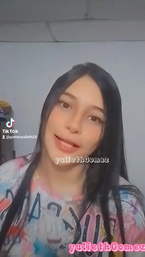Yulieth Gomez: 18 Year Old Girl Asks Her Lover to Fuck Her...