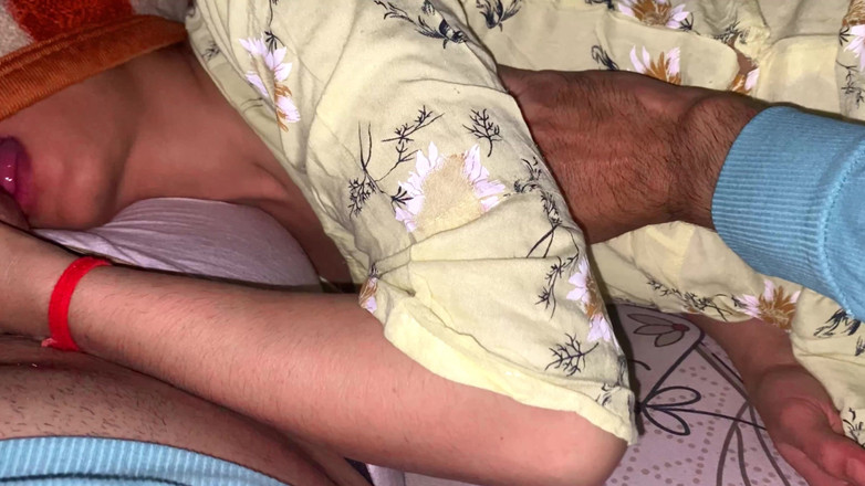 Desifilmy45: 一晩中バービーと過ごし、本格的なセックスをしました