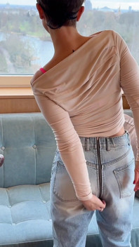 Lucy's London Adventure: BBC Kiss, Deep Throat Blowjob, and Standing Sofa Sex with Easy Access Jeans