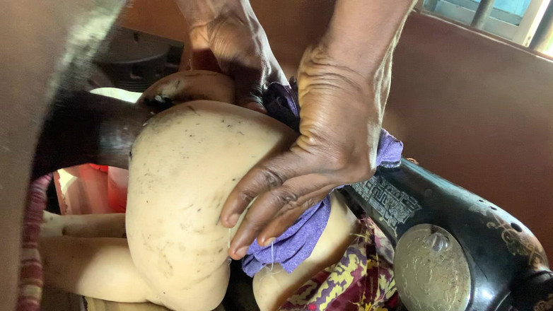 Bangcum8: Kundička děvka tvrdě ošukaná hračka