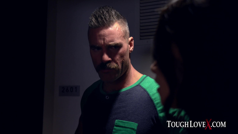 ToughLoveX: TOUGHLOVEX - Charles에게 아리아 리 정액을 만드는 방법을 보여주는 Karl 박사