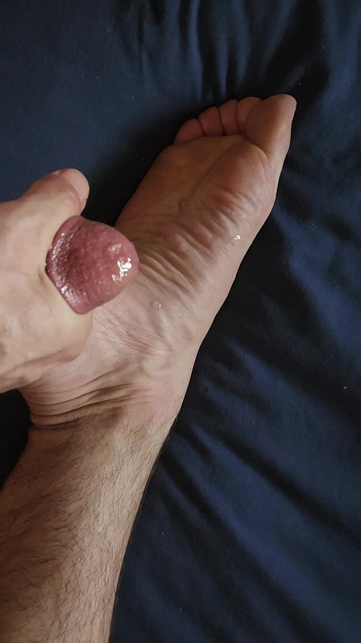 Bare Feet Couple: Le mie suole rugose dalle dita dei piedi ricci prendono...