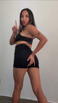 Ketagih Gimrat dan Fabrik Menyembah Otot Biceps Abs Femdom Dewi Nakal