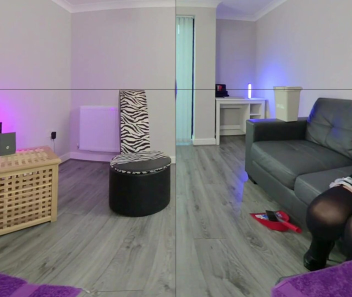 Nicole DuPapillon VR Productions: La Domestica Si Scopa Johnny La Bambola Torso