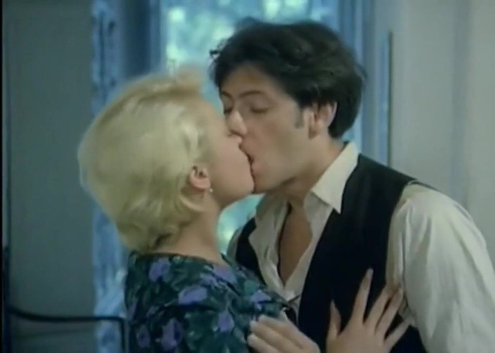 BB Xzess: L'amico arrapa ~ Lingua italiana