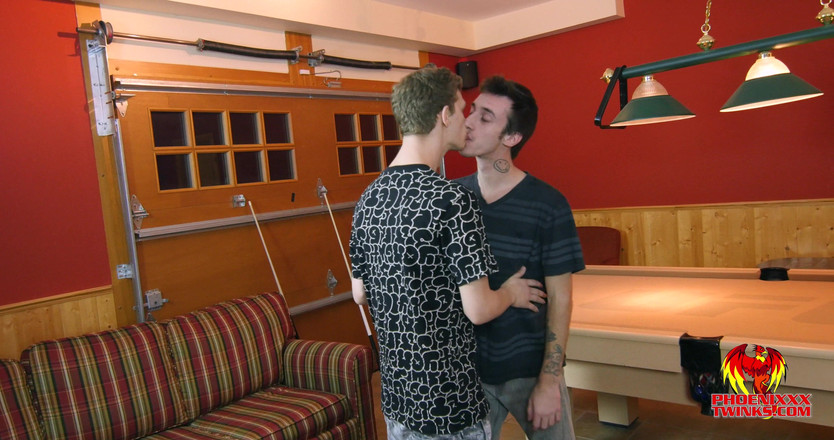 Phoenixxx: Un joc de biliard cu mize mari