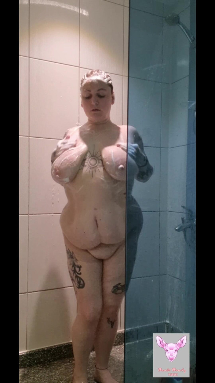 Bambi_beauty1: Dusch anallek