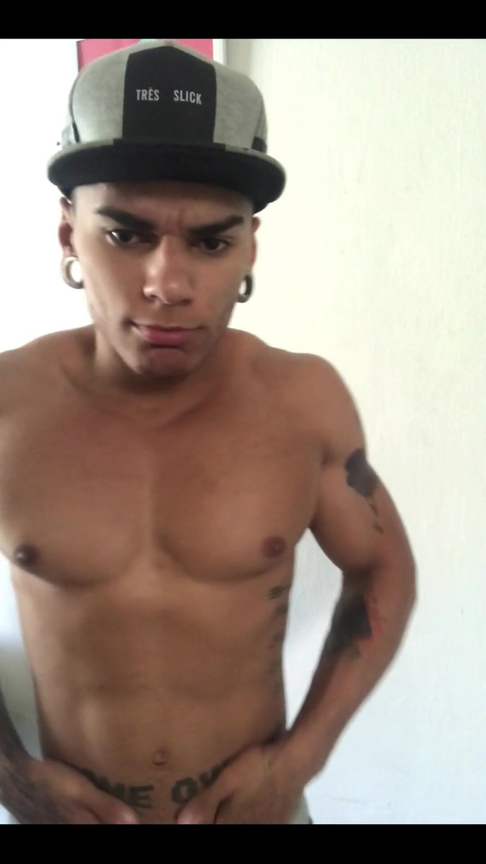 Exxtevao: Gay Over Musculs