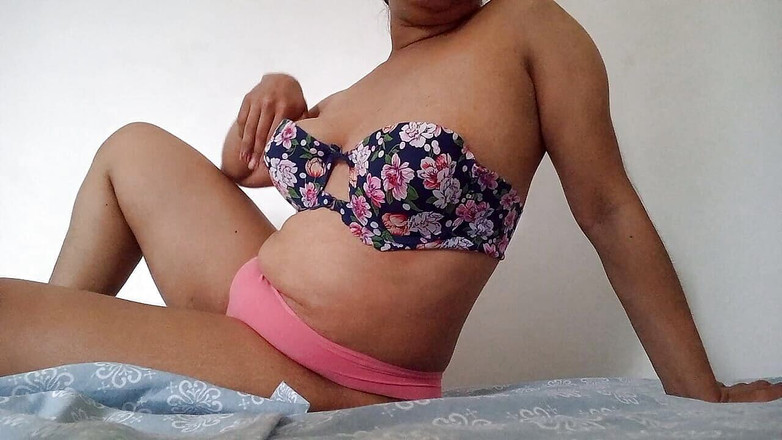 PATY PATY: Mari habiskan bersama!! Berikan Semuanya Dalam Pantat Saya, Tetek Saya...