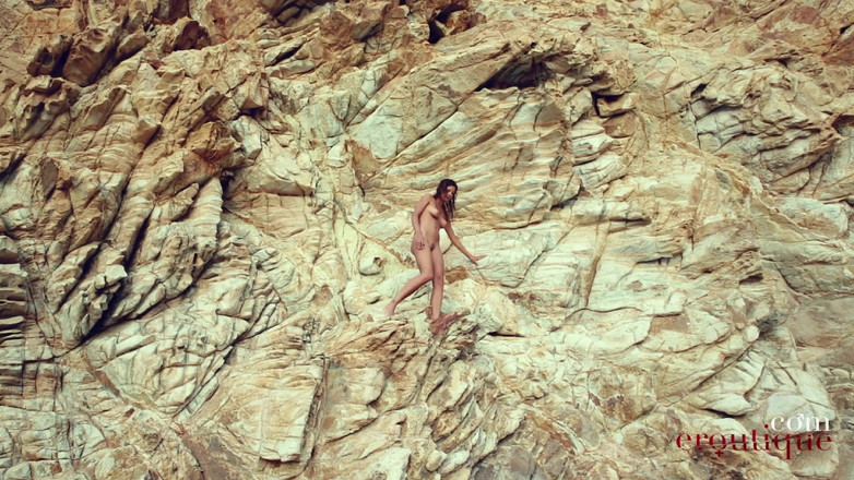 Eroutique: Candice Luca - sesso sugli scogli