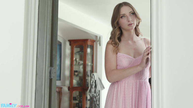 FamilyXXX: Fofa meia-irmã Macy Meadows se torna uma fantasia de homem...