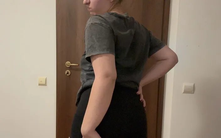 NipsAndStrips: Delicious Farts Before Bed Time