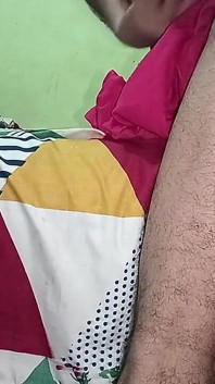 继父干继女晨间性爱
