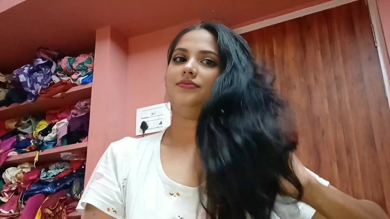 Desisexqueen: Minha mais velha meia-irmã estava tão brava que se acalmou...