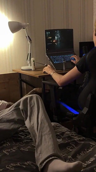 Full Video Twink uwiodł faceta do seksu, faceta z wielkim kutasem pieprzył twink w ustach i w dupie i cummed