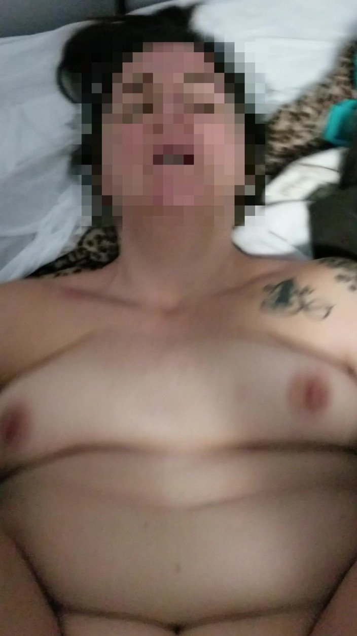 Fun Couple XXX: Esposa caliente tiene grandes tetas