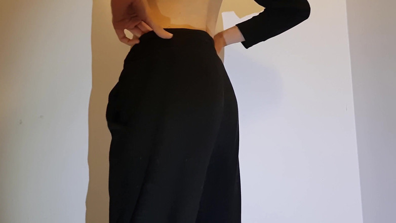 HeIs Soo Thin: Так... Ти хочеш побачити трохи більше мене?
