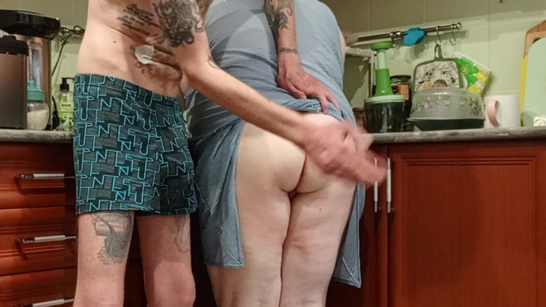 Zona901: Lanie sąsiada w dupie jebana w ustach, cipki i spermy...