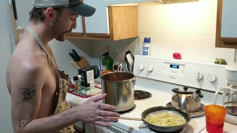 Sin Spice by Sophia Sinclair and Jasper Spice: Vyvařená 3 leek chili s honěním s olejem