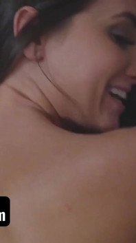 Sislovesme - mooie weelderige stiefzus Gia Paige geniet van taboe hardcore neukpartij met stiefbroer