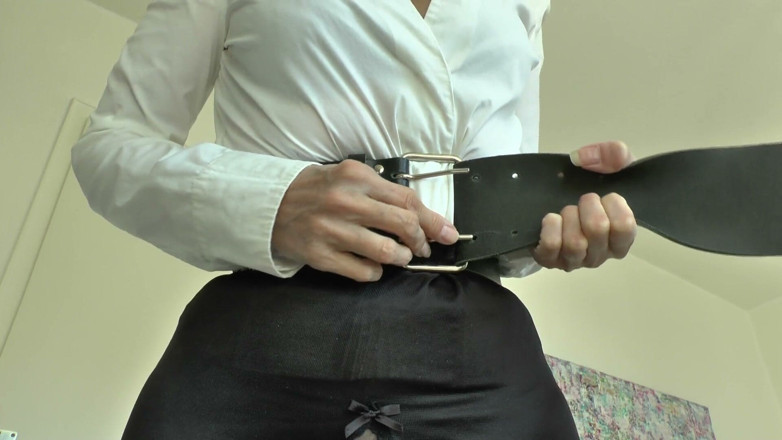 Lady Victoria Valente: Wide &amp; Tight Belts Part 85 - Lady Victoria Valente