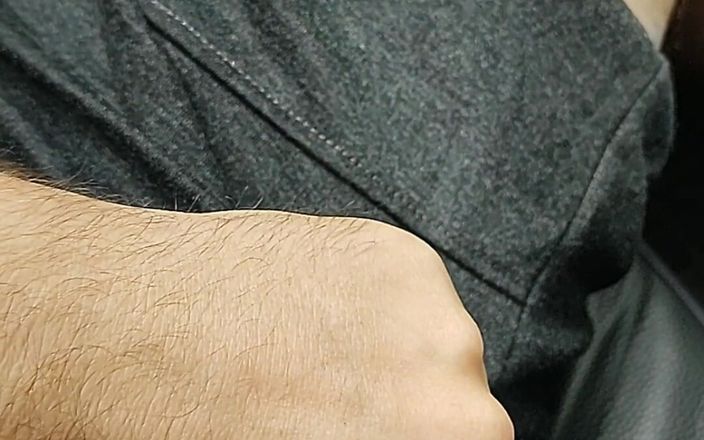 Amreis: Jalan-jalan di taman berujung orgasme dahsyat