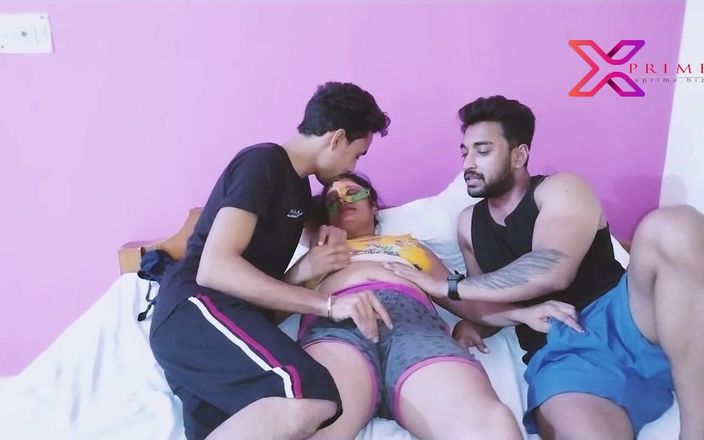 Creative Pervert: India bertiga dengan MILF dengan pantat besar dan buah dada...