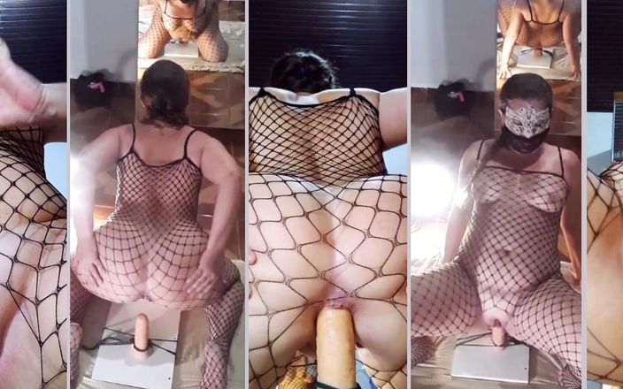 Mirelladelicia striptease: Seks anal, video dobel, close-up dan panoramic camera