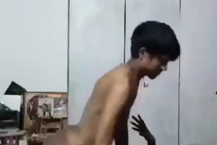 Playboy D: Těsná kundička sex v mém pokoji