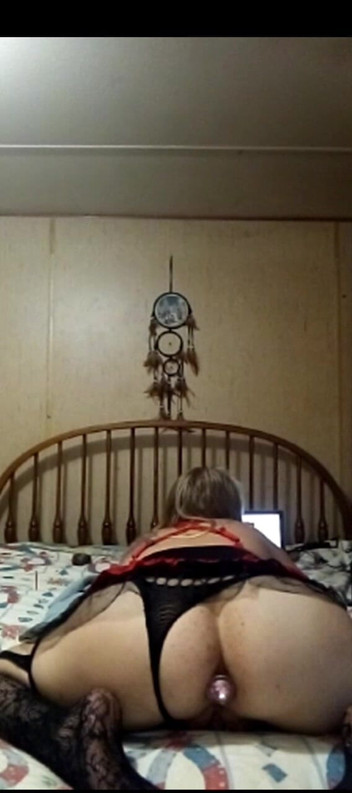 JolisaXXX: Мастурбація за готівку в прямому ефірі