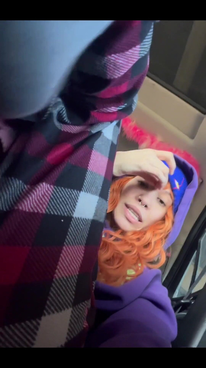 theunholychi: 몰래 오줌 싸기