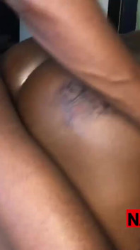 Calda ragazza africana con juce preferito
