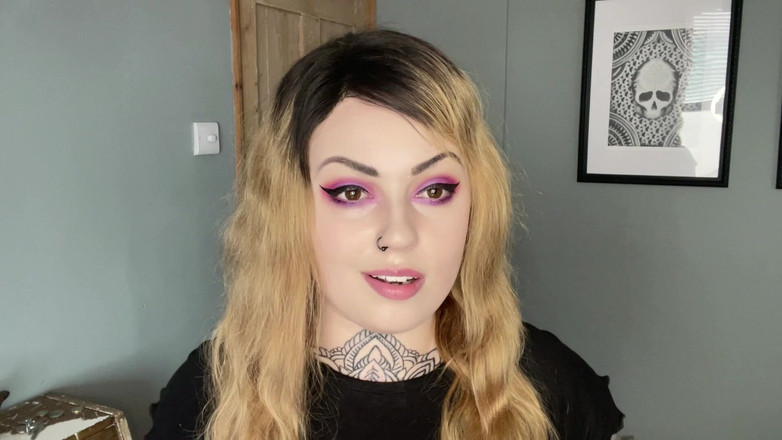 Miss Valentina: Изменила и бросила, маленький член