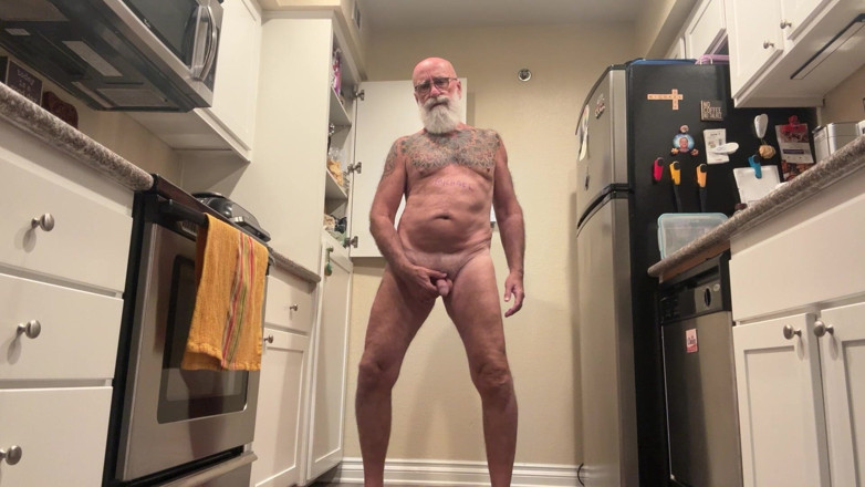 feedmedick: Naked in the Kitchen