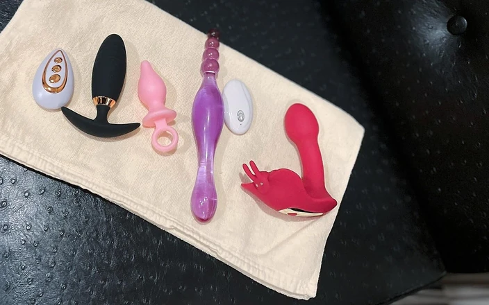 ushirosugatanomiki: Two-point Pleasure Training for Pussy and Anus