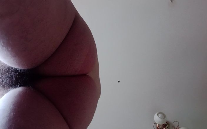 BW_Dolphin: 本物の女性の見た目 - あなたの顔に毛深いジャングル