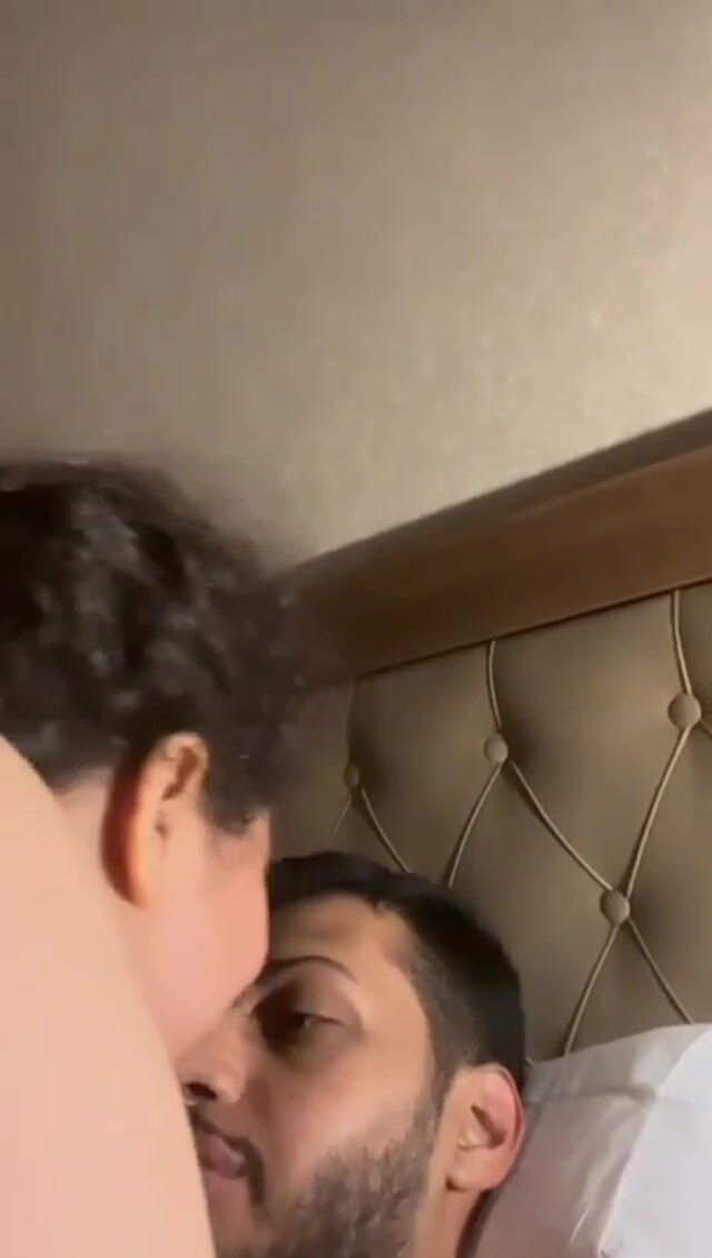 Sapnashah007: Indiana gordinha com namorado