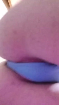 Elza Kom Sits Down with Her Ass on Your Face